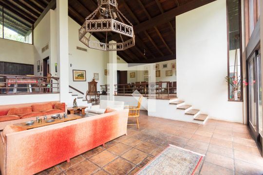 Sala de casa à venda com 6 quartos, 2700m² em Vila Conceição, Porto Alegre