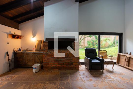 Garagem de casa à venda com 6 quartos, 2700m² em Vila Conceição, Porto Alegre