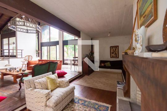 Sala de casa à venda com 6 quartos, 2700m² em Vila Conceição, Porto Alegre