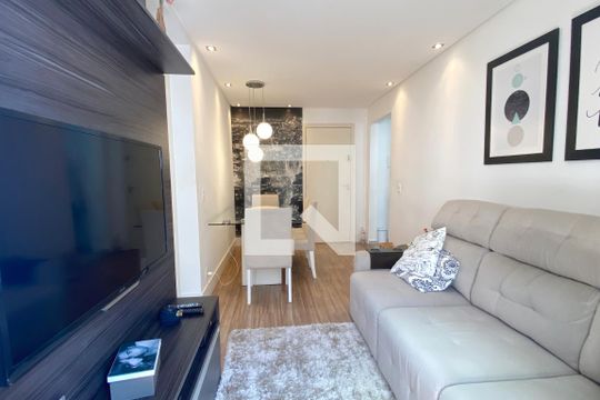 Sala de apartamento para alugar com 2 quartos, 55m² em Conceição, Osasco