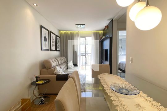 Sala de apartamento para alugar com 2 quartos, 55m² em Conceição, Osasco
