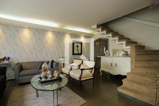 Sala 1 de casa à venda com 4 quartos, 230m² em Jardim Vera Cruz, São Paulo