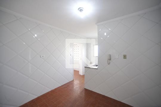 Cozinha de apartamento para alugar com 1 quarto, 45m² em Brás, São Paulo