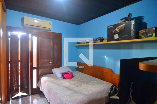 Quarto 1 de casa para alugar com 3 quartos, 400m² em Rio Branco, Canoas