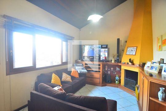 Sala de casa para alugar com 3 quartos, 400m² em Rio Branco, Canoas