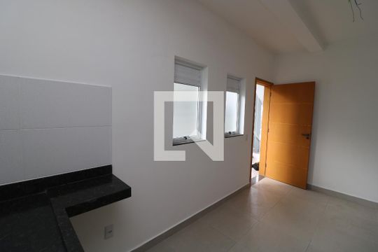 Cozinha de apartamento para alugar com 2 quartos, 50m² em Jardim Vila Formosa, São Paulo