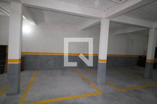 Garagem de apartamento para alugar com 2 quartos, 50m² em Jardim Vila Formosa, São Paulo