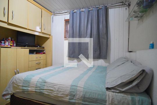 Quarto 1  de casa à venda com 3 quartos, 224m² em Vila Jardim, Porto Alegre