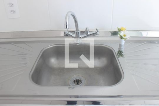 Cozinha de apartamento à venda com 2 quartos, 50m² em Cidade dos Bandeirantes, São Paulo