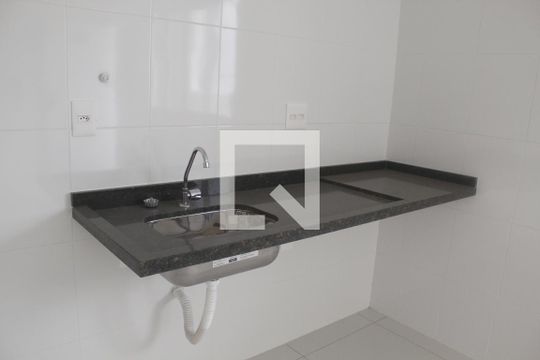 Cozinha de apartamento à venda com 2 quartos, 40m² em Vila Isolina Mazzei, São Paulo