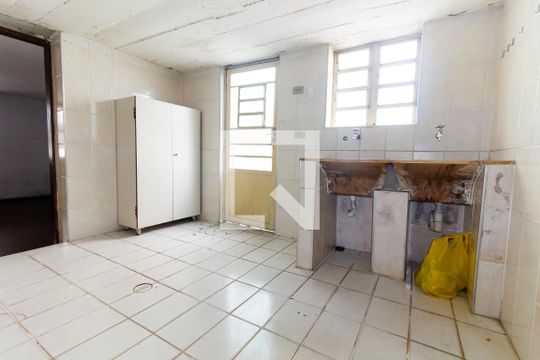 Lavanderia de casa para alugar com 2 quartos, 80m² em Rio Pequeno, São Paulo