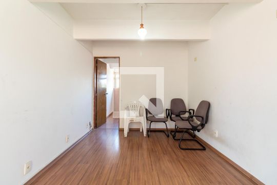 Sala de apartamento para alugar com 3 quartos, 65m² em Parque Cecap, Guarulhos