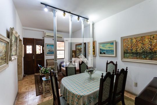 Sala de casa à venda com 2 quartos, 160m² em Praça da Bandeira, Rio de Janeiro