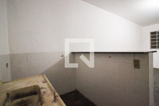 Cozinha de casa de condomínio para alugar com 1 quarto, 36m² em Itaquera, São Paulo