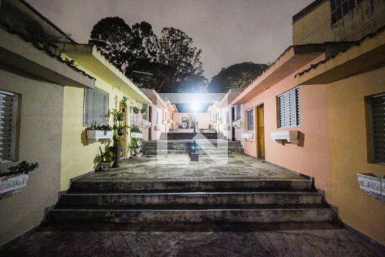 Área Externa de casa de condomínio para alugar com 1 quarto, 36m² em Itaquera, São Paulo
