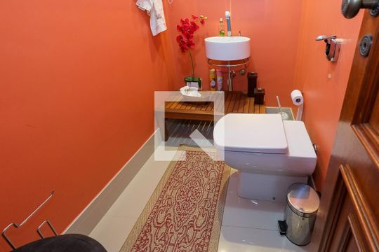 Lavabo de apartamento para alugar com 5 quartos, 300m² em Tijuca, Rio de Janeiro