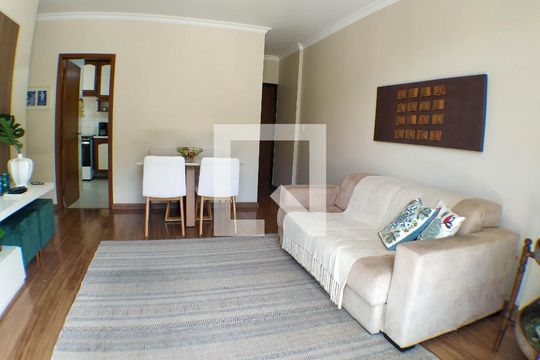 Sala de apartamento para alugar com 2 quartos, 90m² em Santa Rosa, Niterói