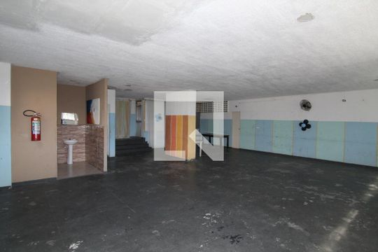 Salão de Festas de apartamento para alugar com 2 quartos, 52m² em Olaria, Rio de Janeiro