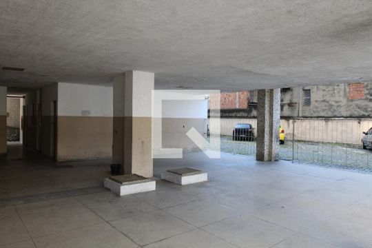 Playground de apartamento para alugar com 2 quartos, 52m² em Olaria, Rio de Janeiro