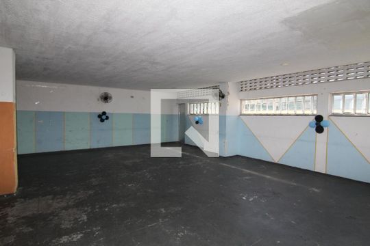 Salão de Festas de apartamento para alugar com 2 quartos, 52m² em Olaria, Rio de Janeiro