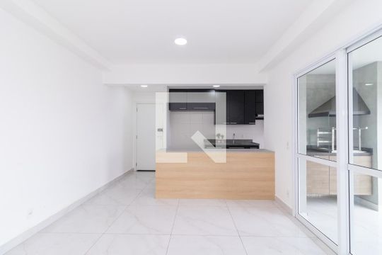 Sala de apartamento à venda com 2 quartos, 75m² em Vila Penteado, São Paulo