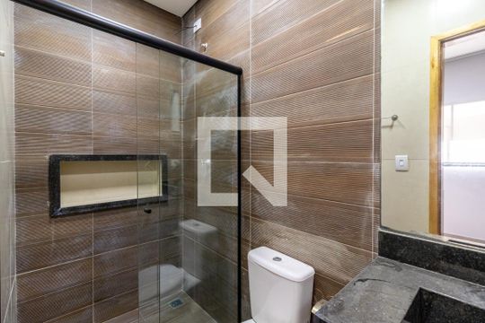 Banheiro de apartamento para alugar com 2 quartos, 44m² em Santana, São Paulo