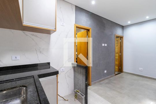 Cozinha de apartamento para alugar com 2 quartos, 44m² em Santana, São Paulo