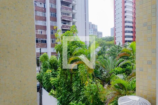 Vista de apartamento para alugar com 4 quartos, 350m² em Graça, Salvador