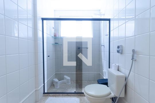 Banheiro do Quarto 3 de apartamento para alugar com 4 quartos, 350m² em Graça, Salvador
