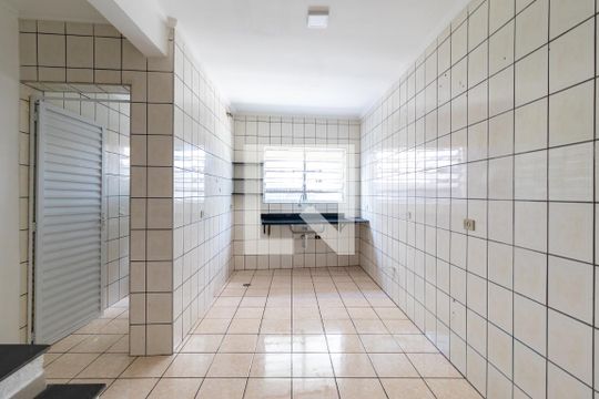 Cozinha de casa para alugar com 2 quartos, 80m² em Santana, São Paulo