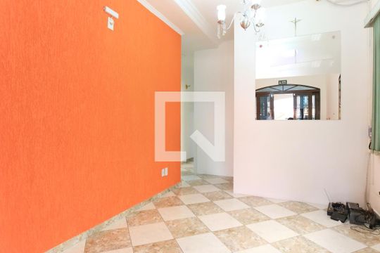 Casa para alugar com 3 quartos, 300m² em Jardim Satélite, São José dos Campos