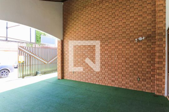 Garagem de casa para alugar com 3 quartos, 300m² em Jardim Satélite, São José dos Campos