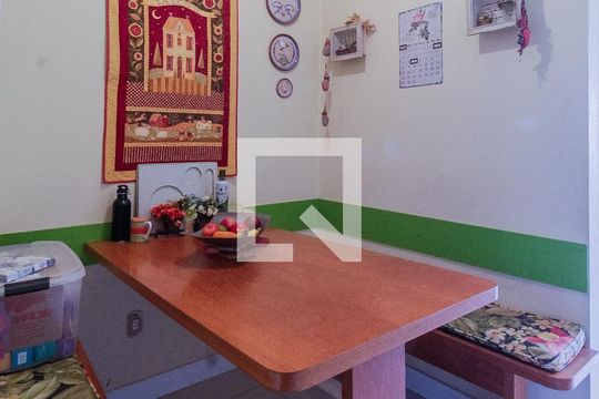 Cozinha de apartamento à venda com 2 quartos, 79m² em Higienópolis, Porto Alegre