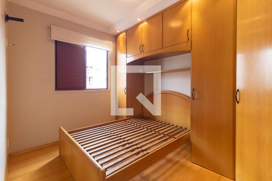Quarto 1 de apartamento à venda com 2 quartos, 56m² em Parque Bristol, São Paulo