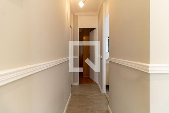 Corredor de apartamento à venda com 2 quartos, 56m² em Parque Bristol, São Paulo