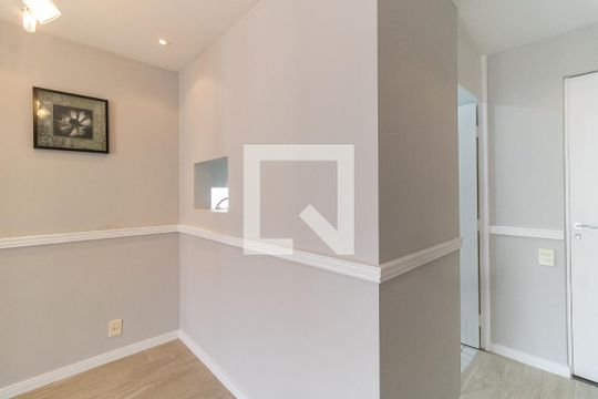 Cozinha de apartamento à venda com 2 quartos, 56m² em Parque Bristol, São Paulo