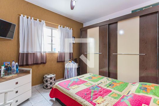 Quarto 1 de casa à venda com 3 quartos, 194m² em Parque Gerassi, Santo André