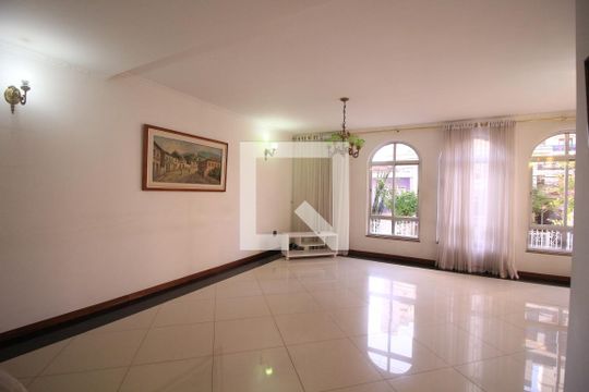 Casa à venda com 5 quartos, 300m² em Santana, São Paulo