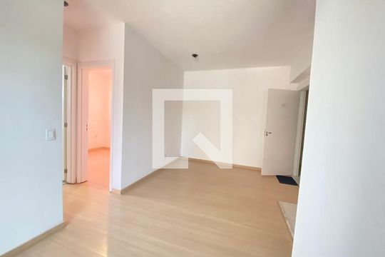 Sala de apartamento à venda com 2 quartos, 48m² em Del Castilho, Rio de Janeiro