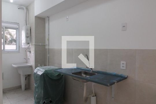 Cozinha de apartamento para alugar com 2 quartos, 48m² em Del Castilho, Rio de Janeiro
