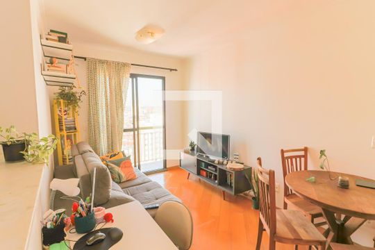 Sala de apartamento para alugar com 2 quartos, 55m² em Jardim das Vertentes, São Paulo