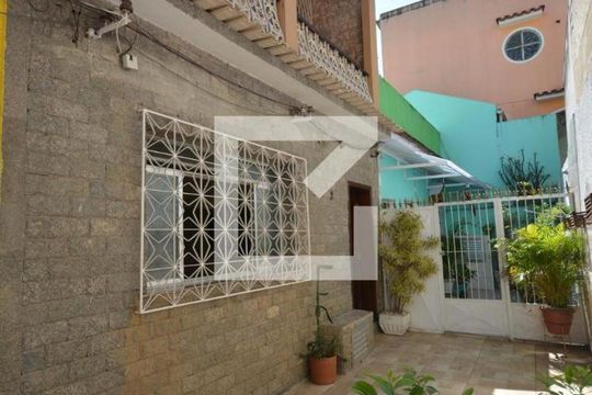Fachada de casa de condomínio para alugar com 3 quartos, 180m² em Vicente de Carvalho, Rio de Janeiro