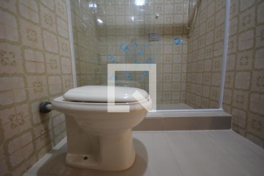 Banheiro 2 de casa de condomínio para alugar com 3 quartos, 180m² em Vicente de Carvalho, Rio de Janeiro