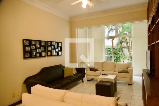 Sala de apartamento à venda com 3 quartos, 210m² em Leblon, Rio de Janeiro