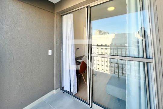 Sacada de apartamento para alugar com 1 quarto, 27m² em Vila Nova Conceição, São Paulo