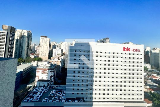 Vista de apartamento para alugar com 1 quarto, 27m² em Vila Nova Conceição, São Paulo