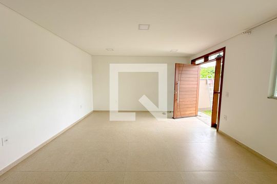 Casa para alugar com 4 quartos, 194m² em Ingleses do Rio Vermelho, Florianópolis