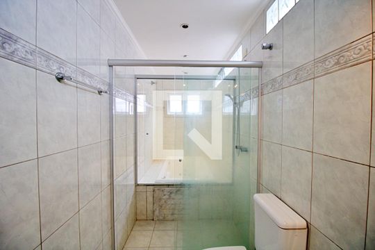 Banheiro da Suíte de casa à venda com 4 quartos, 180m² em Vila Sonia, São Paulo