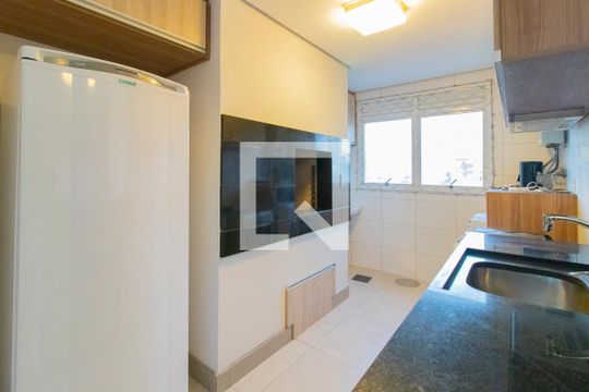 Cozinha e Área de Serviço de apartamento à venda com 2 quartos, 65m² em Santana, Porto Alegre