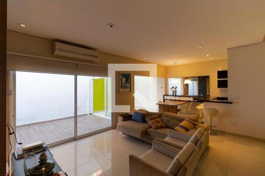 Salas de casa de condomínio à venda com 3 quartos, 180m² em Jardim das Paineiras, Campinas